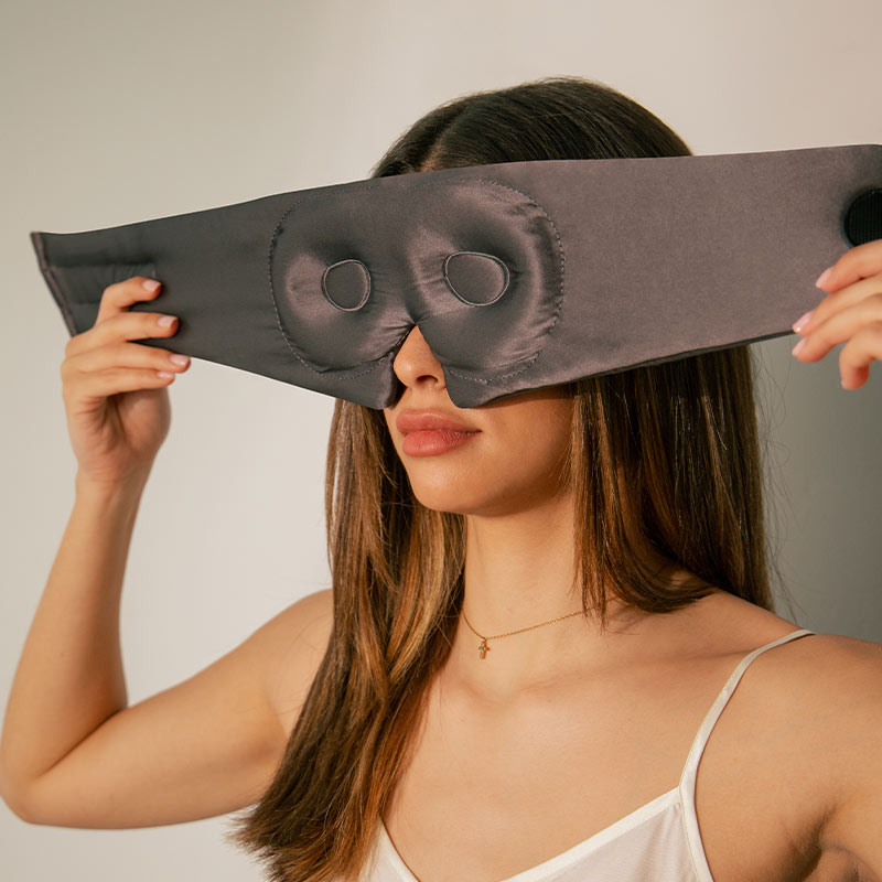 Drowsy Eyelash Protecting Mask in Black